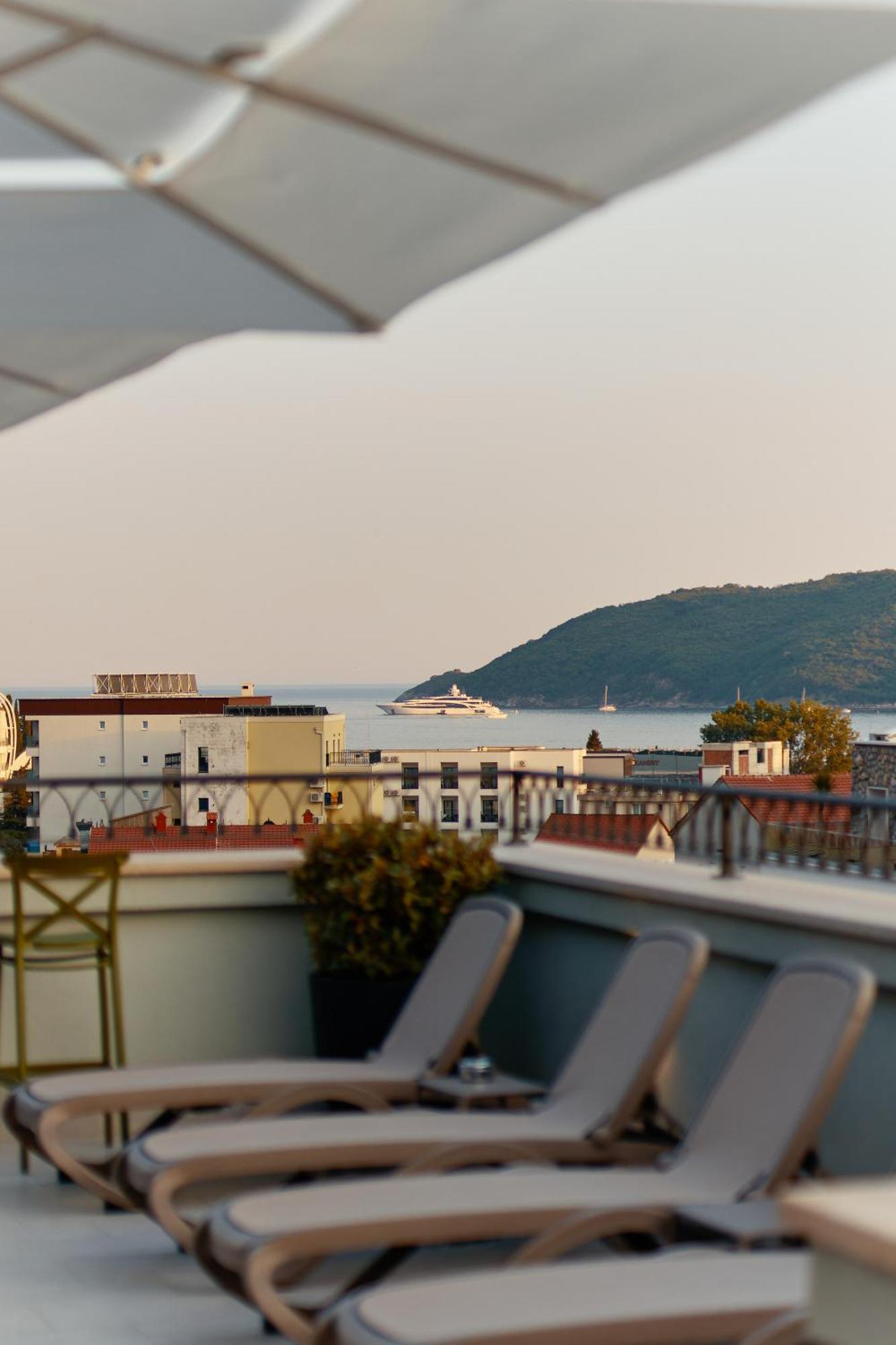 Hotel Diplomat By Aycon Budva Ngoại thất bức ảnh