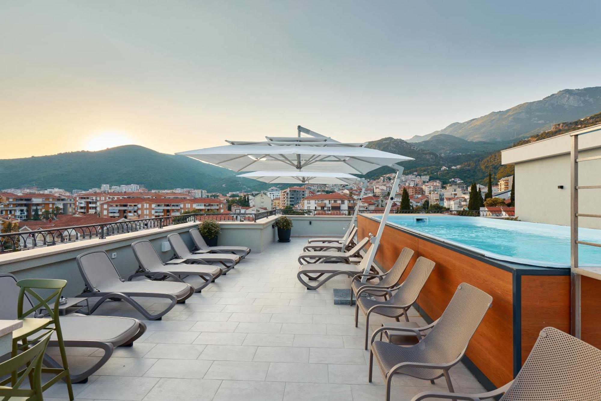 Hotel Diplomat By Aycon Budva Ngoại thất bức ảnh