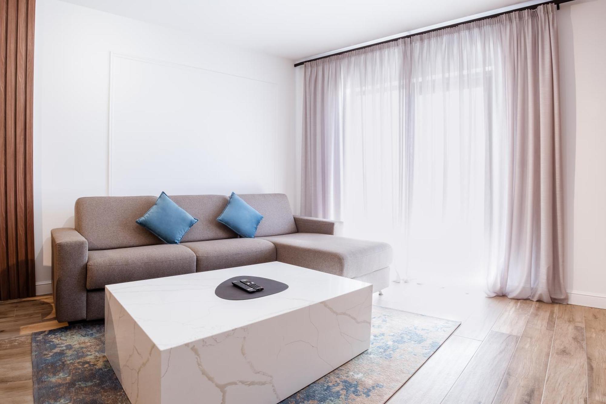 Hotel Diplomat By Aycon Budva Phòng bức ảnh