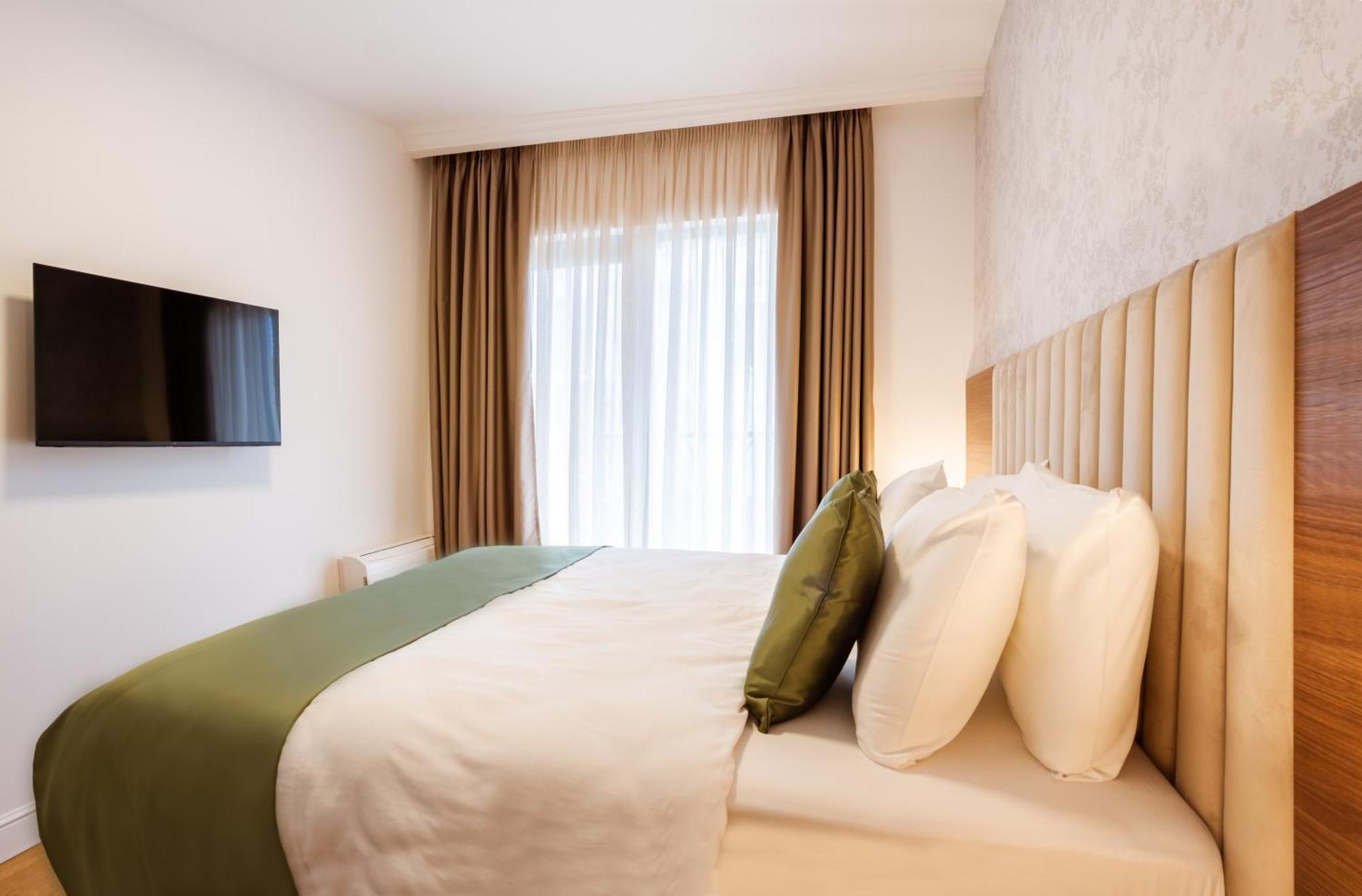Hotel Diplomat By Aycon Budva Phòng bức ảnh